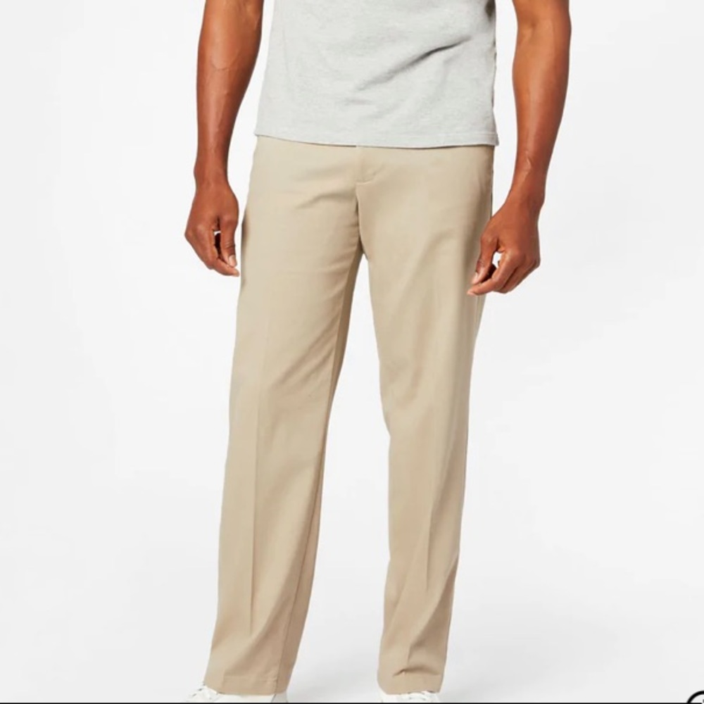 Docker’s Men’s Comfort Relaxed Fit Khaki Pants
